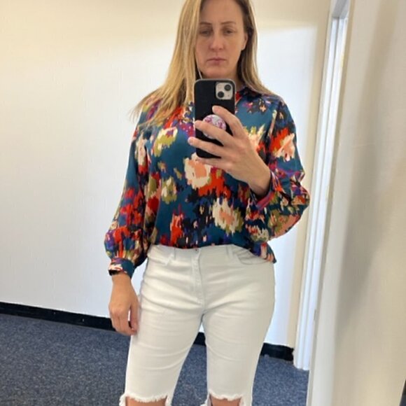 78. White Distressed Stretchy High Rise Flare Jeans - Picture 4 of 4